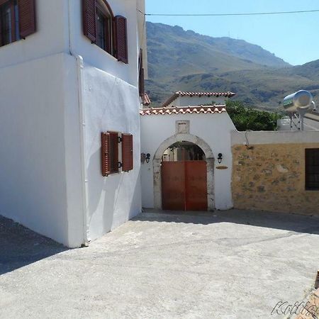 הוילה Agalianos Liolio'S Manor מראה חיצוני תמונה